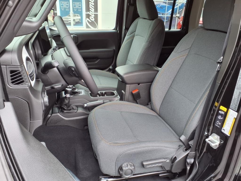new 2025 Jeep Wrangler car, priced at $43,900