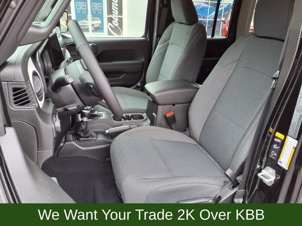 new 2025 Jeep Wrangler car, priced at $42,400