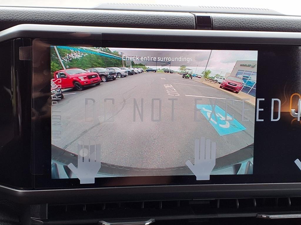 new 2025 Jeep Wrangler car, priced at $43,900