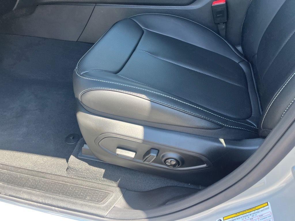 new 2025 Jeep Grand Cherokee car, priced at $47,900