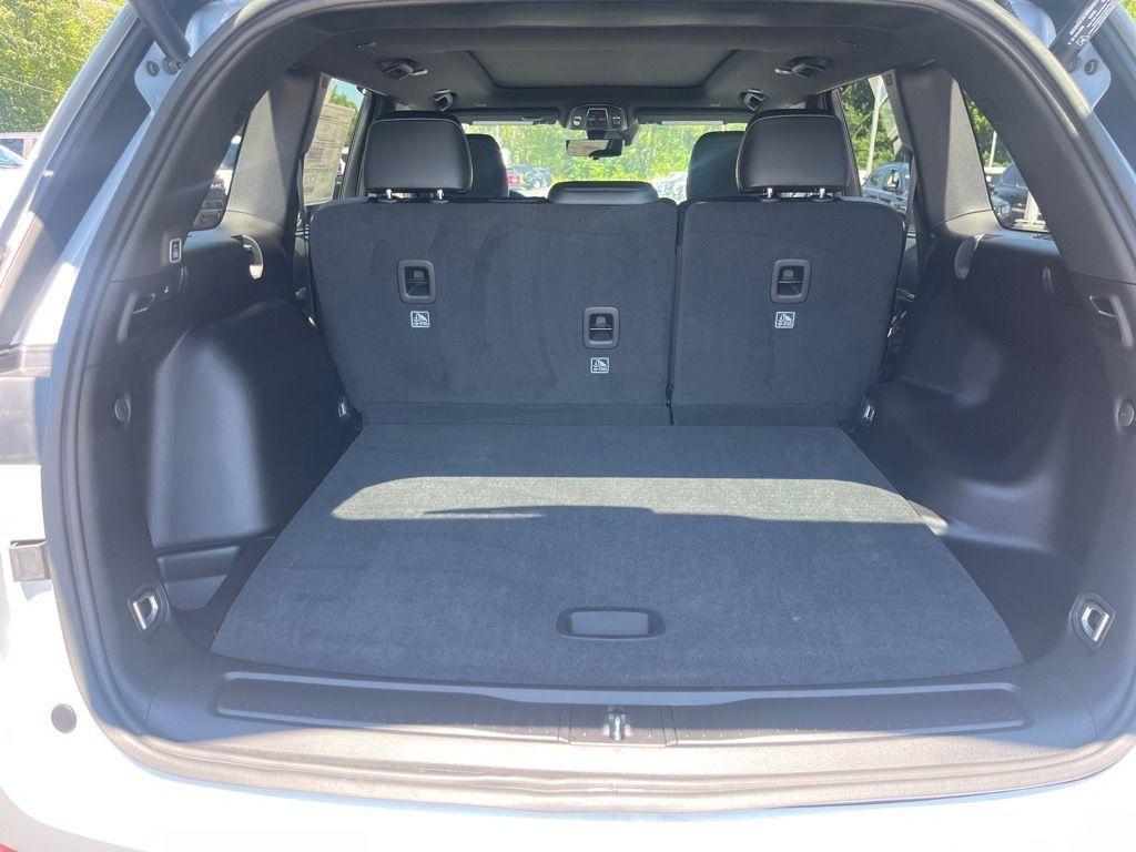 new 2025 Jeep Grand Cherokee car, priced at $47,900