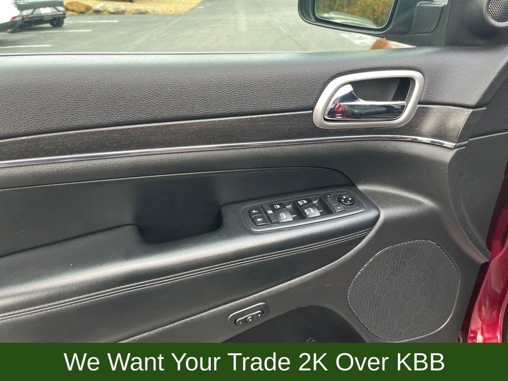 used 2018 Jeep Grand Cherokee car, priced at $9,900