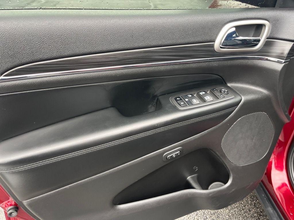 used 2022 Jeep Grand Cherokee WK car, priced at $31,900