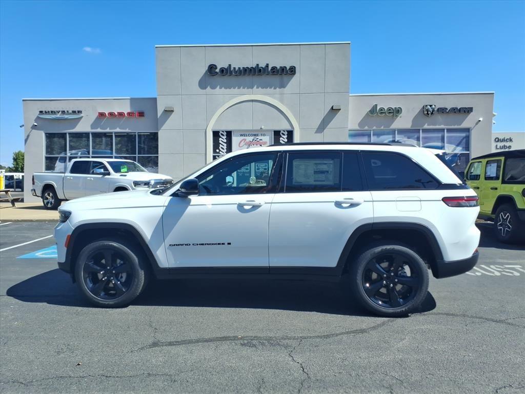 new 2025 Jeep Grand Cherokee car, priced at $42,904