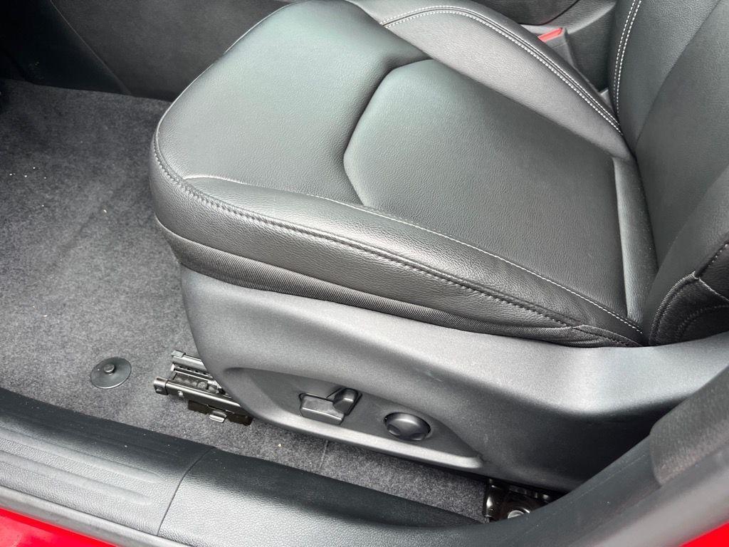 new 2025 Jeep Compass car, priced at $29,900