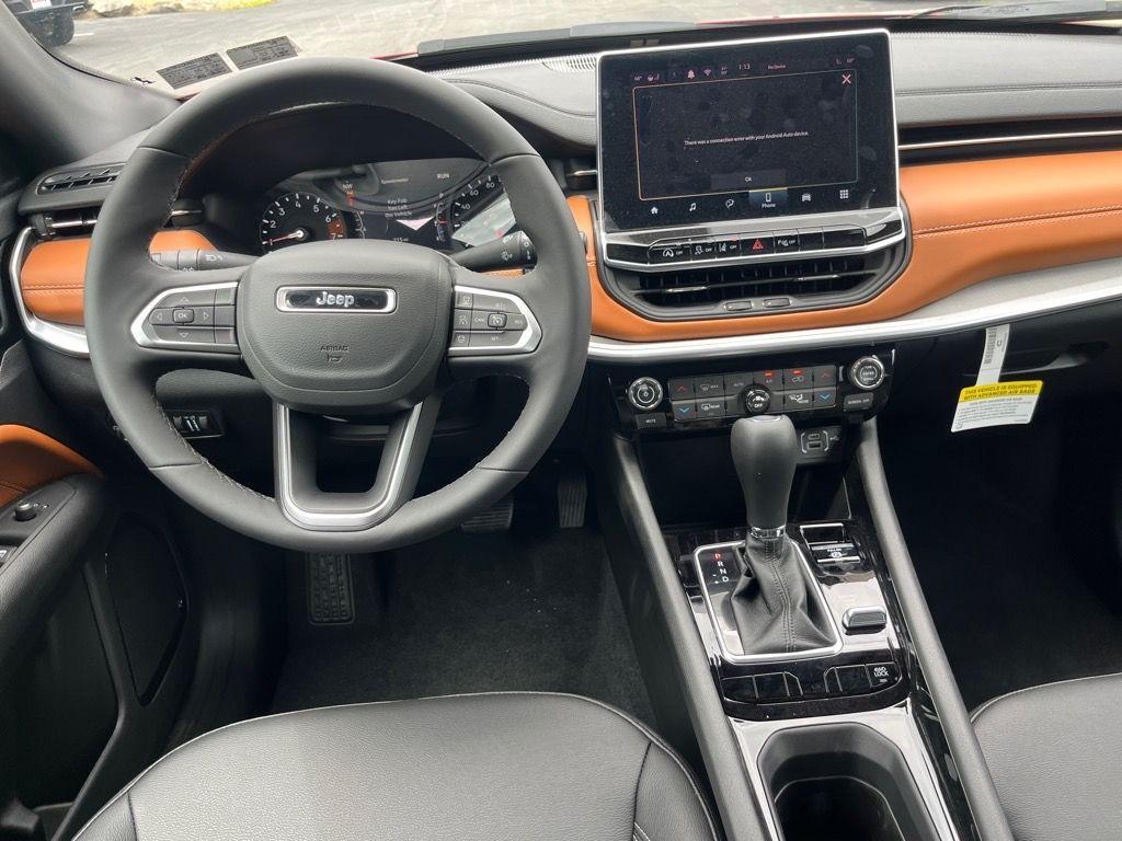 new 2025 Jeep Compass car, priced at $29,900