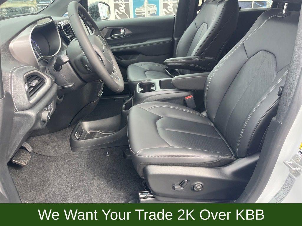 new 2026 Chrysler Pacifica car, priced at $43,150