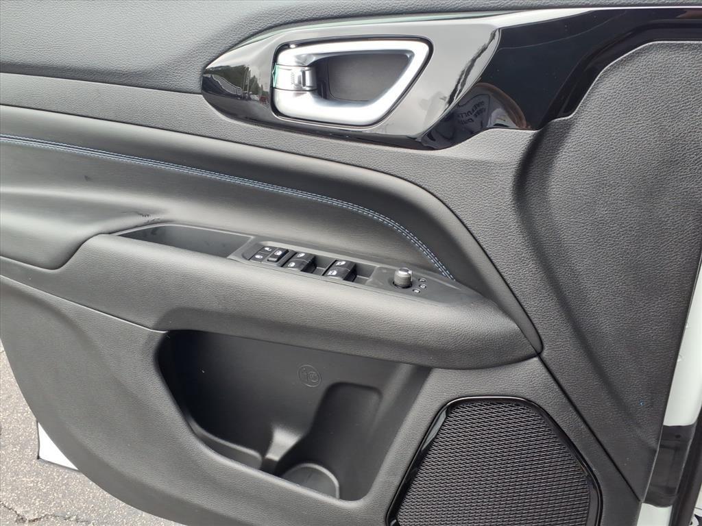 new 2026 Jeep Compass car, priced at $33,400