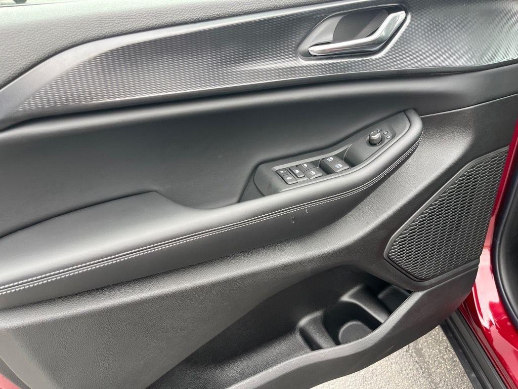 new 2025 Jeep Grand Cherokee L car, priced at $45,072