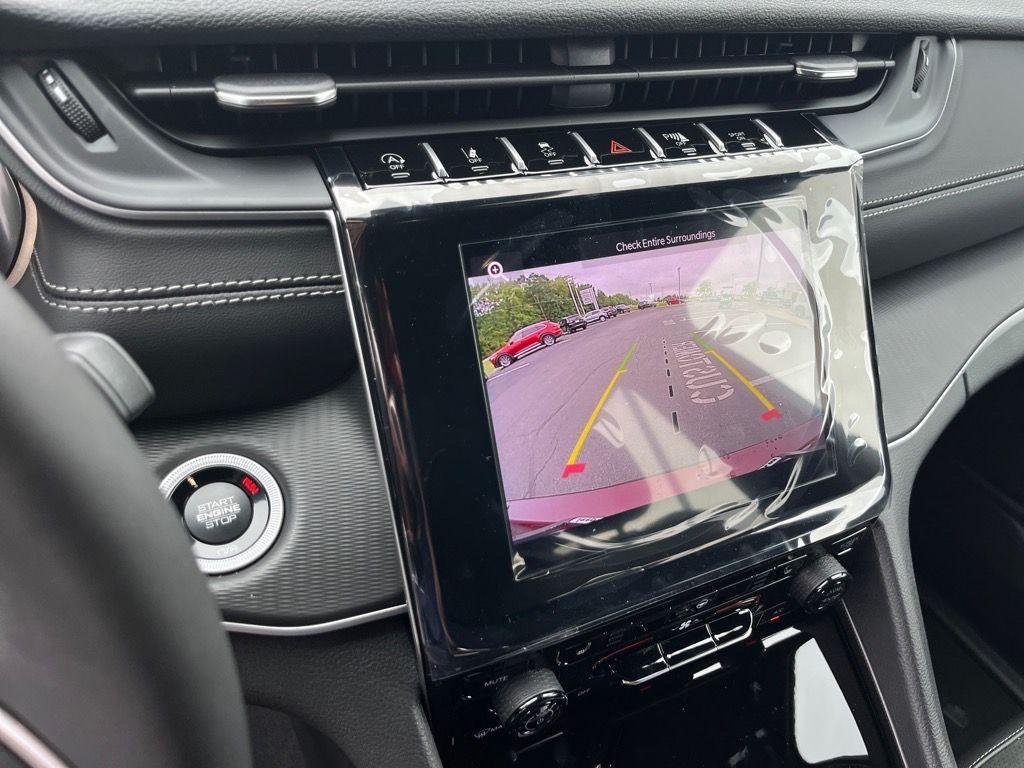 new 2025 Jeep Grand Cherokee L car, priced at $45,072