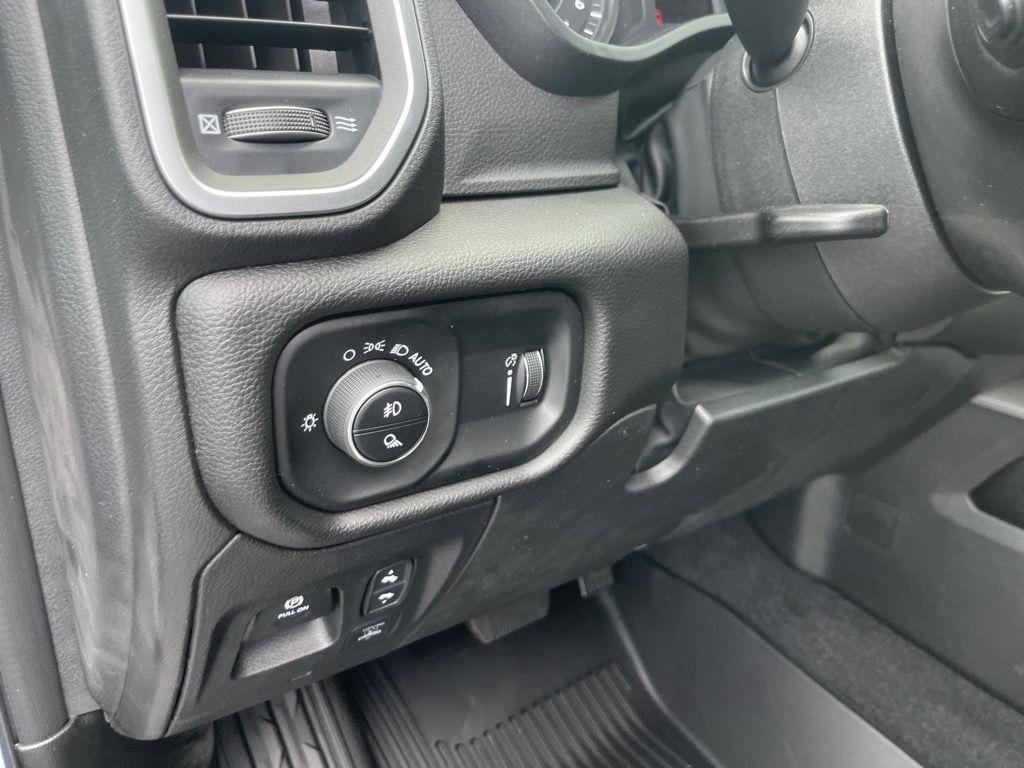 new 2025 Ram 1500 car, priced at $55,085