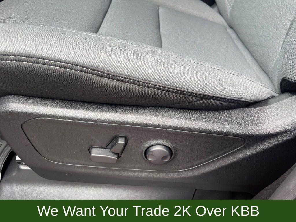 new 2025 Ram 1500 car, priced at $47,800