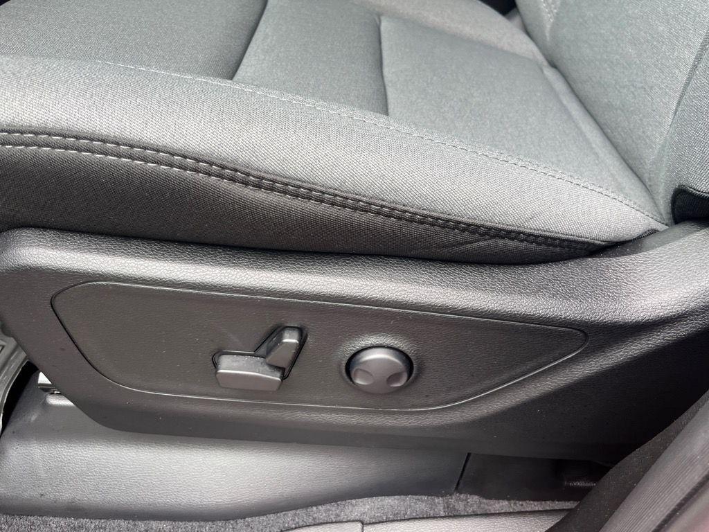 new 2025 Ram 1500 car, priced at $51,794