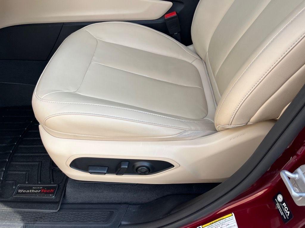 used 2021 Jeep Grand Cherokee L car, priced at $29,900