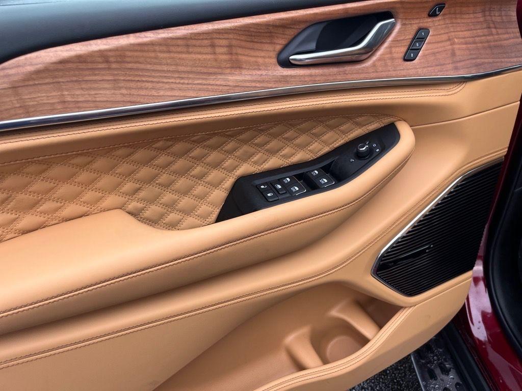 new 2025 Jeep Grand Cherokee L car, priced at $65,777
