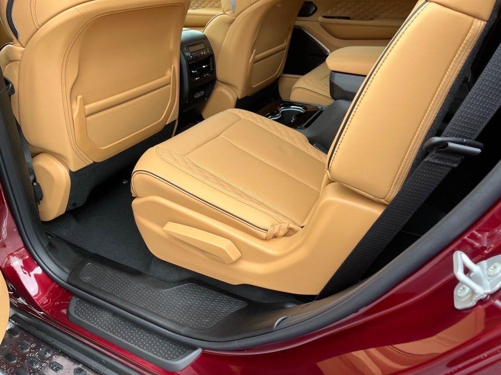 new 2025 Jeep Grand Cherokee L car, priced at $65,777