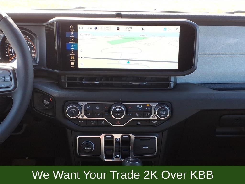 new 2025 Jeep Gladiator car, priced at $45,131