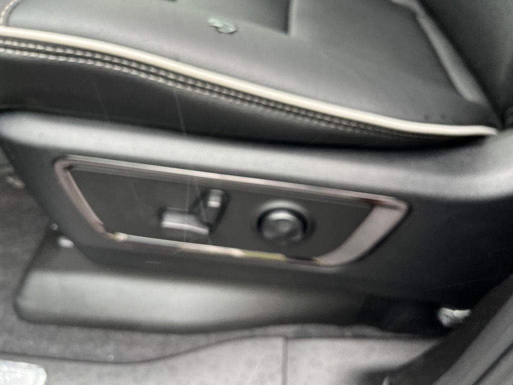 new 2025 Ram 1500 car, priced at $67,650