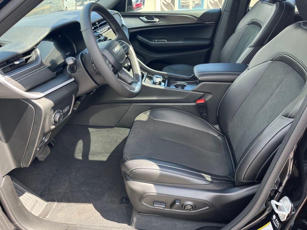 new 2025 Jeep Grand Cherokee L car, priced at $46,311