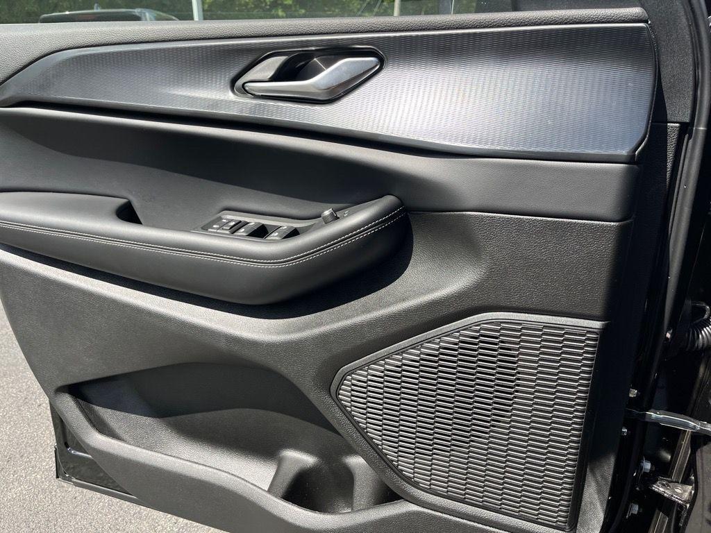 new 2025 Jeep Grand Cherokee L car, priced at $46,311