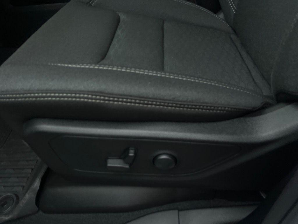 new 2025 Ram 1500 car, priced at $47,900