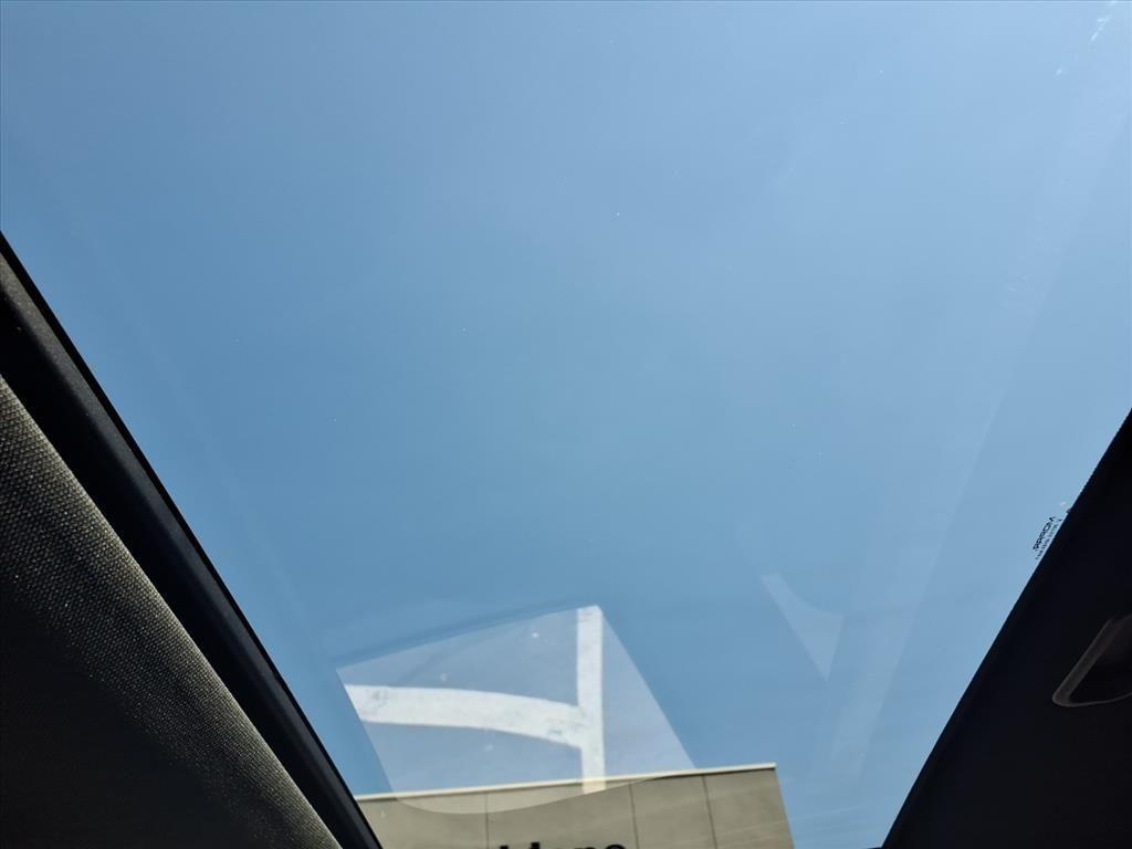 new 2025 Jeep Grand Cherokee car, priced at $43,422