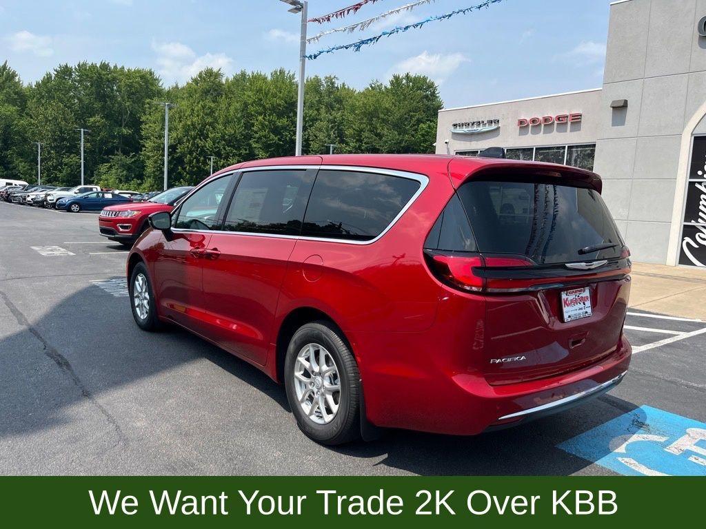 new 2025 Chrysler Pacifica car, priced at $42,900