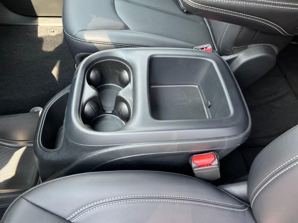 new 2025 Chrysler Pacifica car, priced at $38,400