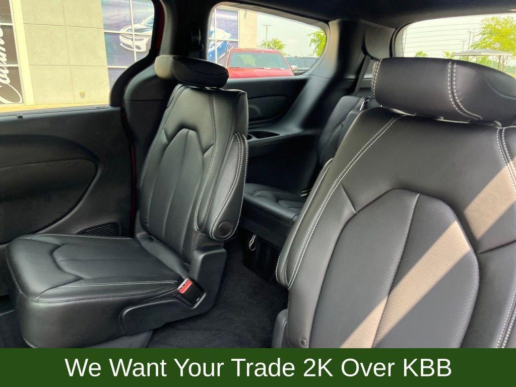 new 2025 Chrysler Pacifica car, priced at $42,900