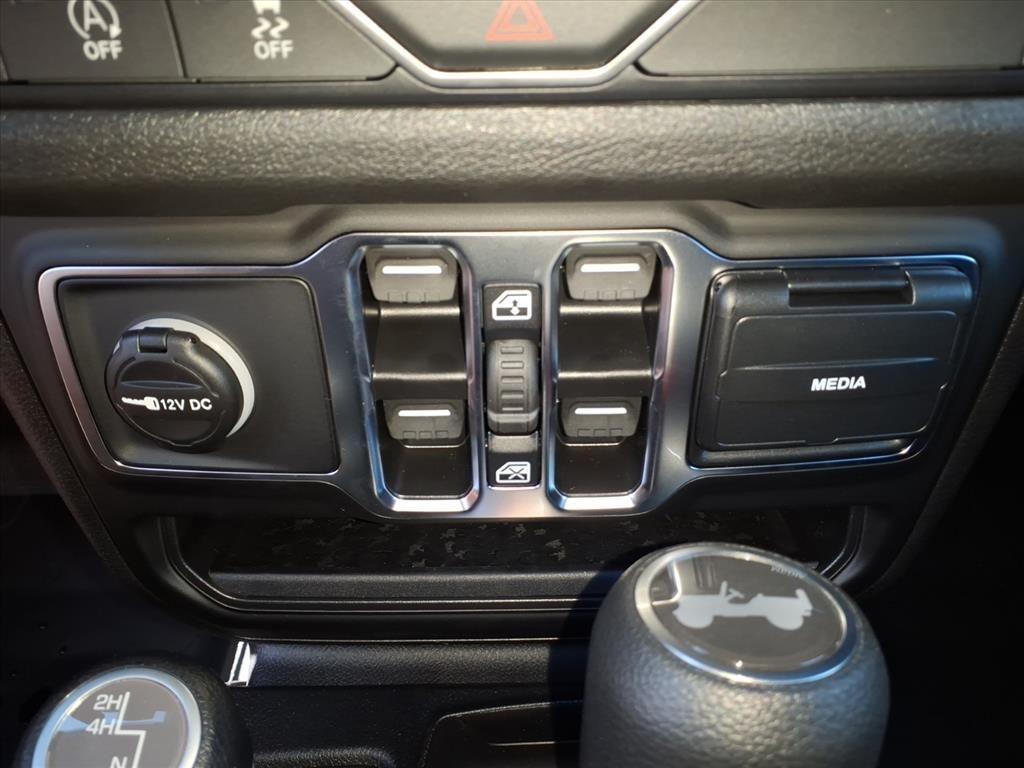 new 2025 Jeep Wrangler car, priced at $46,779