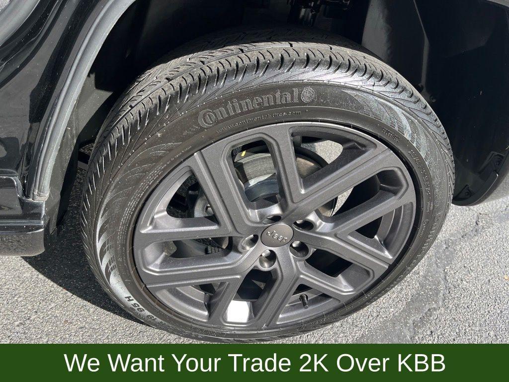 used 2024 Jeep Compass car, priced at $25,019