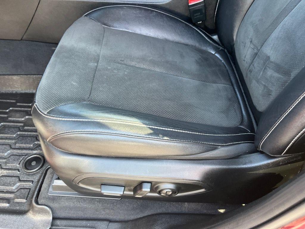 used 2022 Jeep Grand Cherokee L car, priced at $25,900