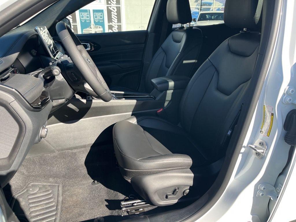 new 2026 Jeep Compass car, priced at $35,500