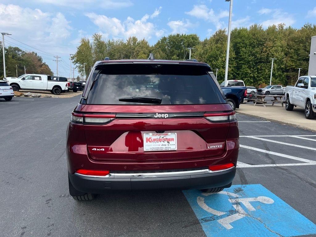 new 2025 Jeep Grand Cherokee car, priced at $50,514