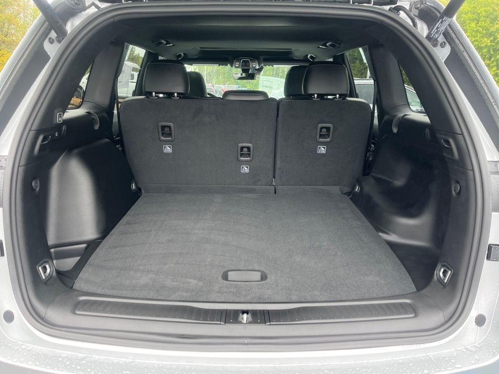 new 2025 Jeep Grand Cherokee car, priced at $43,422