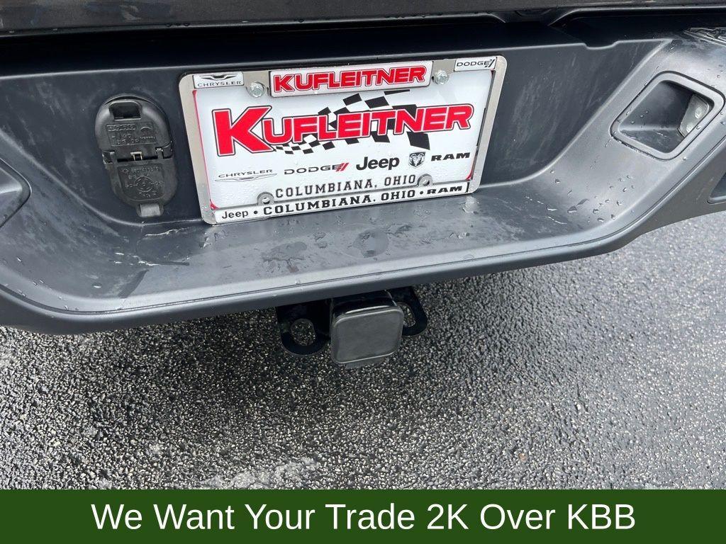 used 2024 Jeep Gladiator car, priced at $35,452