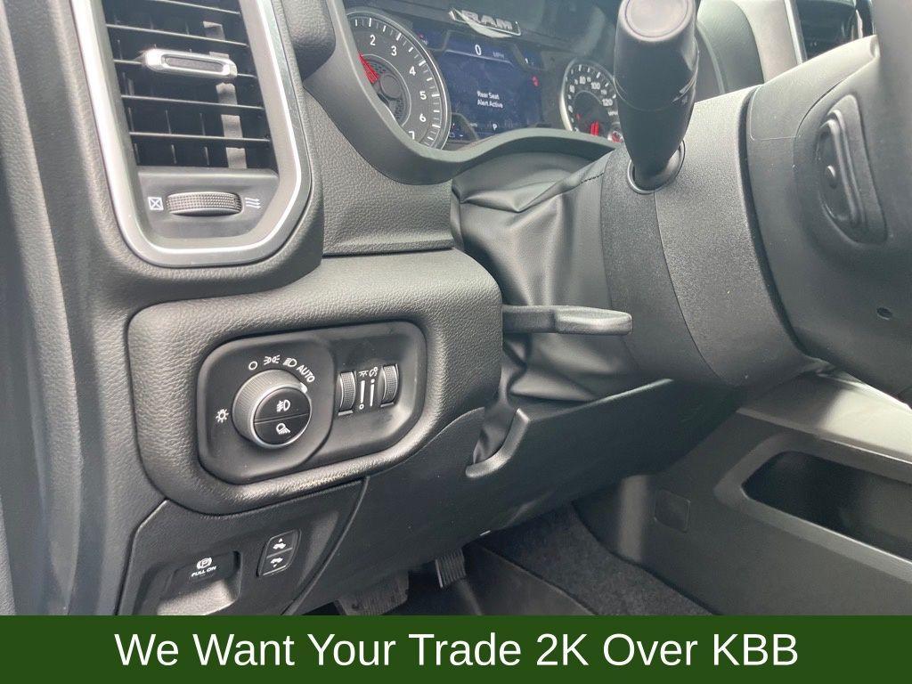 new 2025 Ram 1500 car, priced at $52,815