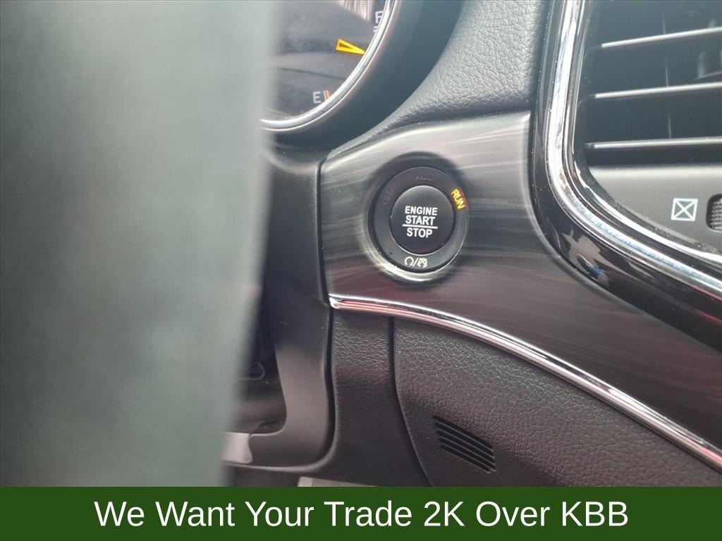 used 2022 Jeep Grand Cherokee WK car, priced at $28,160