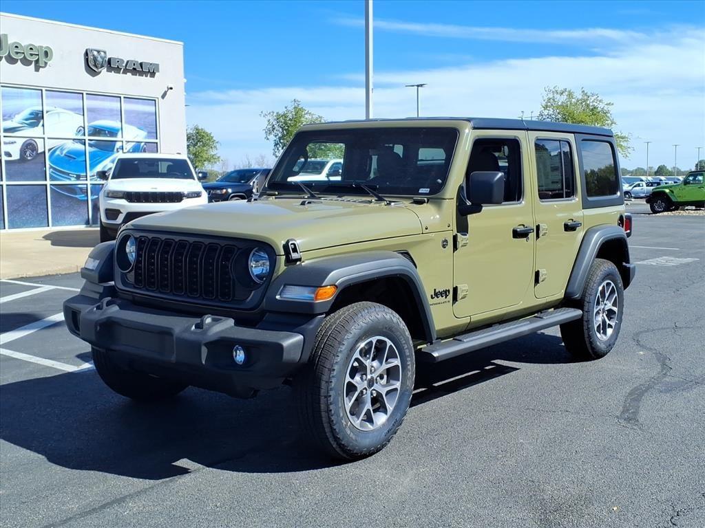 new 2025 Jeep Wrangler car, priced at $45,957