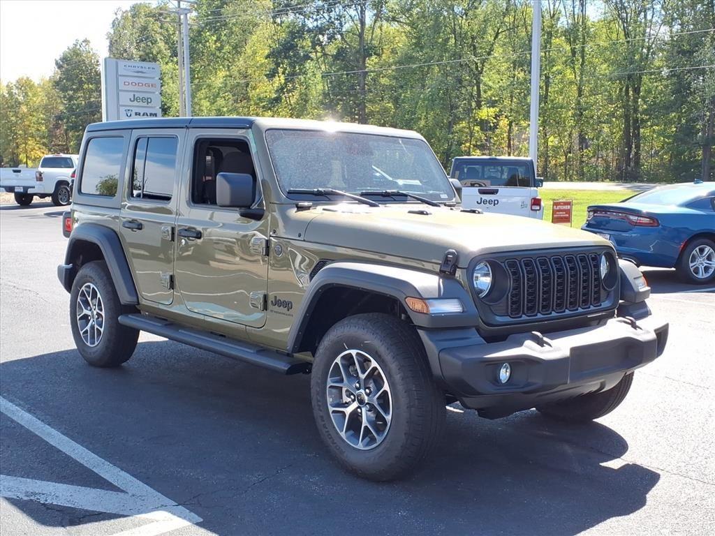 new 2025 Jeep Wrangler car, priced at $45,957