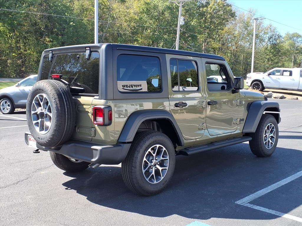new 2025 Jeep Wrangler car, priced at $45,957