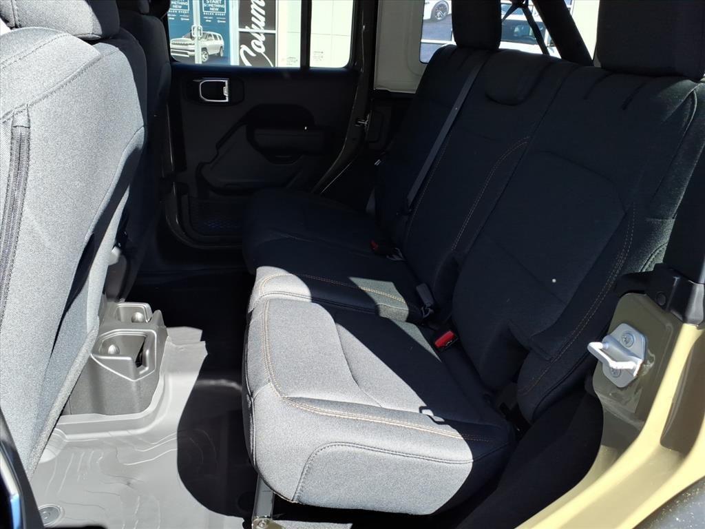 new 2025 Jeep Wrangler car, priced at $45,957