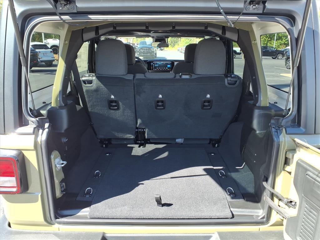 new 2025 Jeep Wrangler car, priced at $45,957