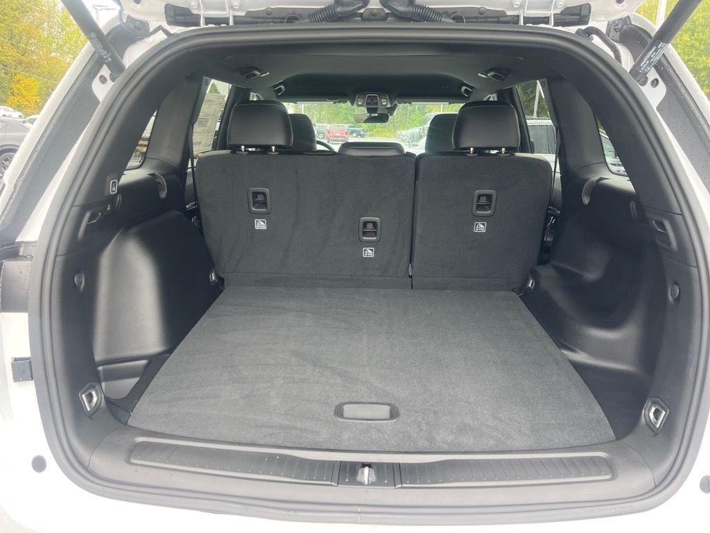 new 2025 Jeep Grand Cherokee car, priced at $42,979