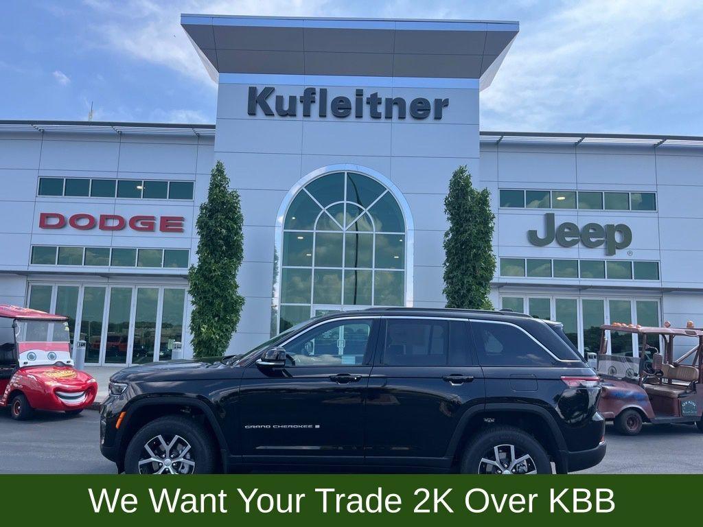 new 2025 Jeep Grand Cherokee car, priced at $41,497