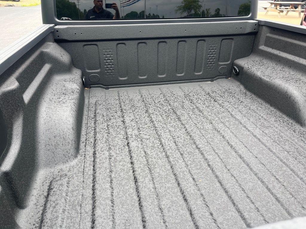 new 2025 Jeep Gladiator car, priced at $41,500