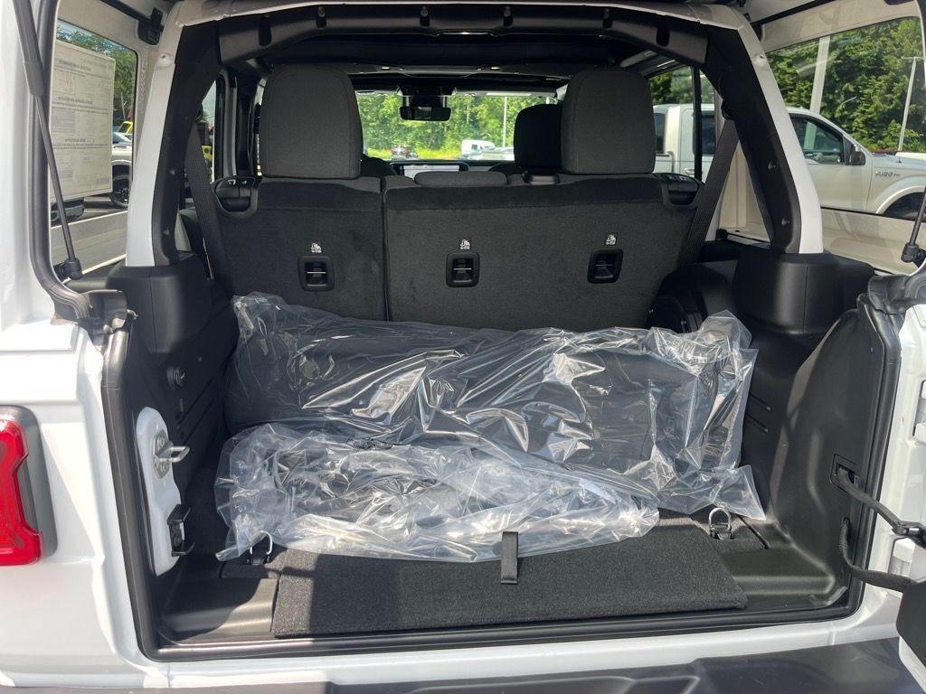 new 2025 Jeep Wrangler car, priced at $54,300