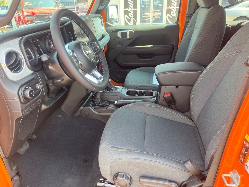new 2025 Jeep Wrangler car, priced at $54,300