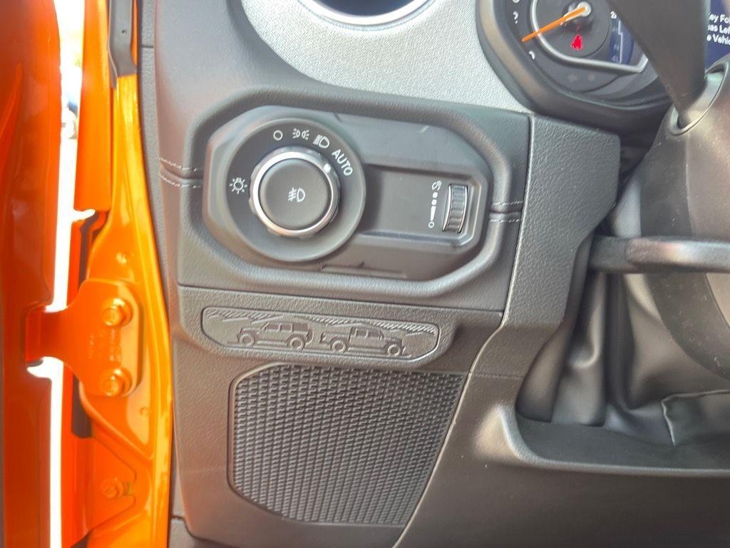 new 2025 Jeep Wrangler car, priced at $54,300