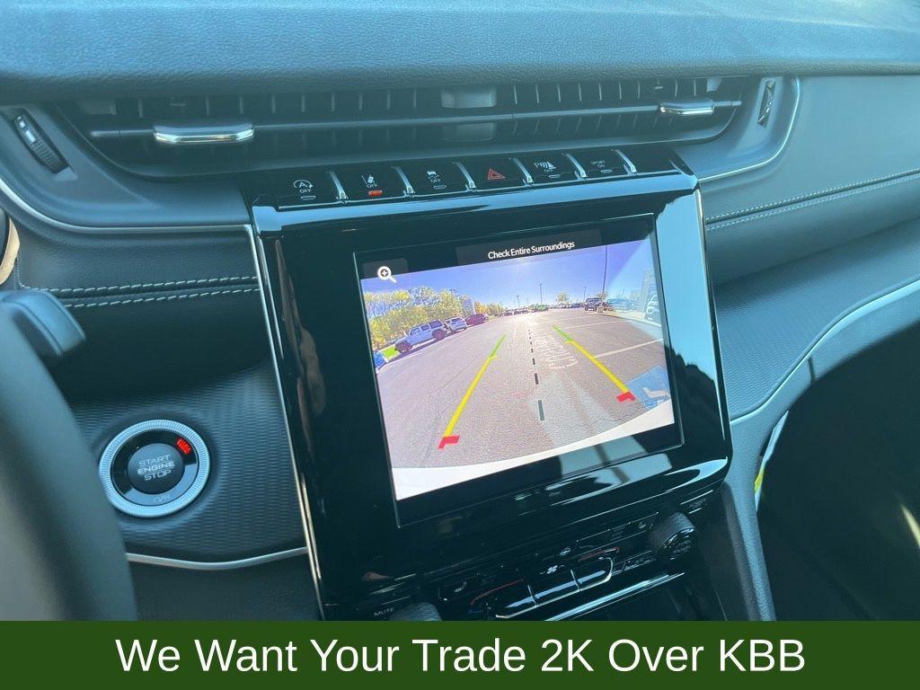 new 2025 Jeep Grand Cherokee car, priced at $38,247